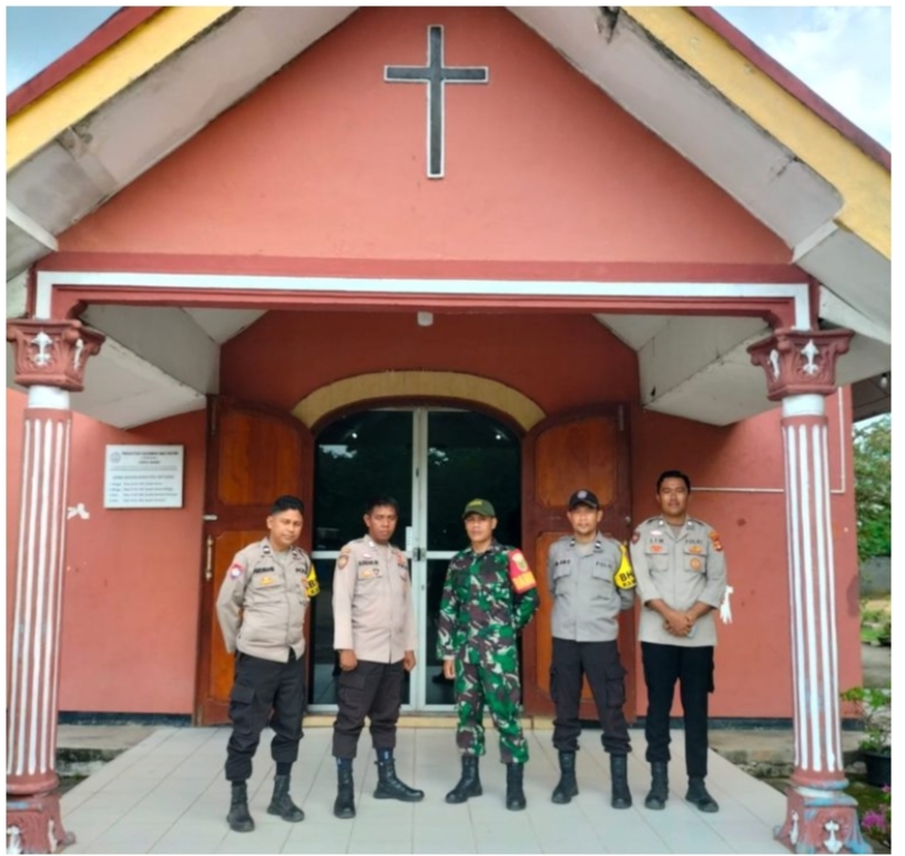 Polsek Tanjung Batu Melaksanakan Kegiatan Pengamanan Gereja Pouk Cinta Manis