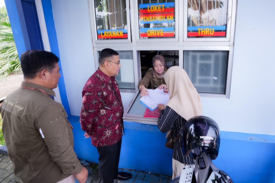 Tinjau Kantah Kabupaten Kendal, Wamen Ossy Imbau Jajaran Lakukan Pengelolaan Pertanahan yang Teliti dan Tepat