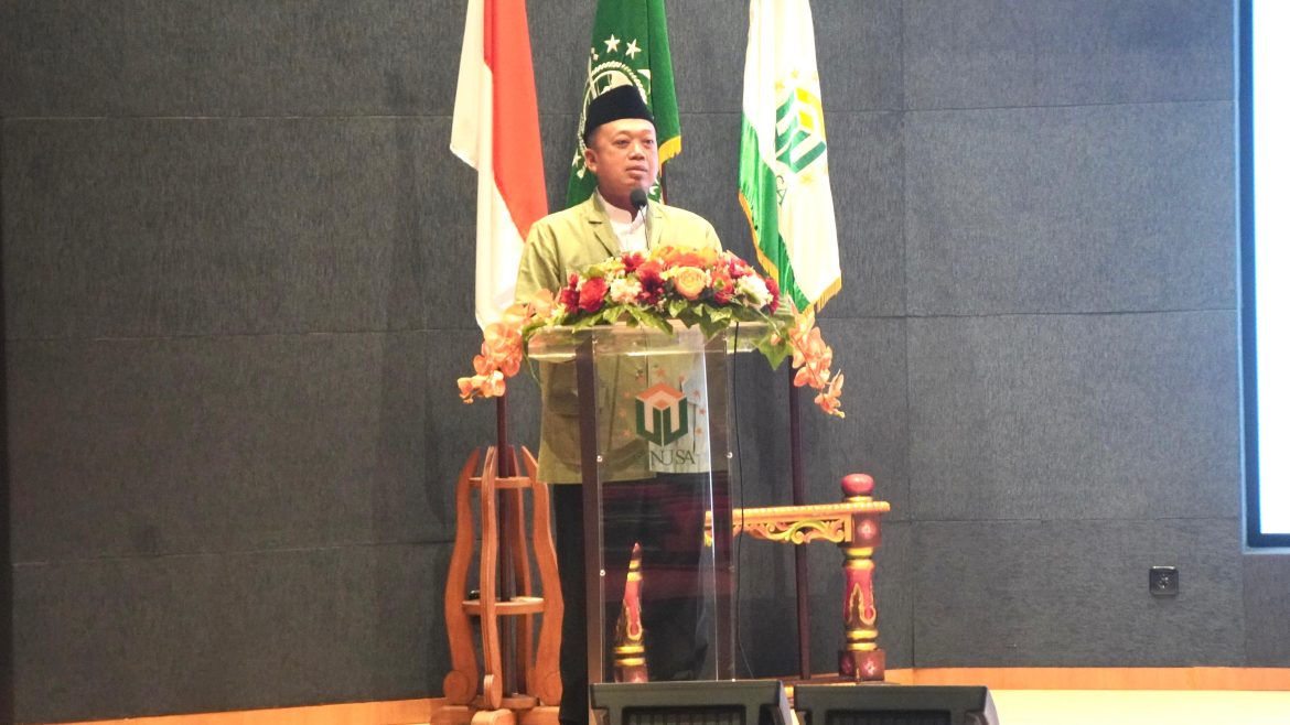 Di Hadapan Mahasiswa UNUSA, Menteri Nusron Nyatakan Kebijakan Plasma Ada Untuk Pemerataan Ekonomi