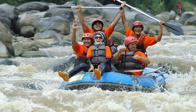 Taman Kyai Langgeng Layani Paket Wisata Arung Jeram