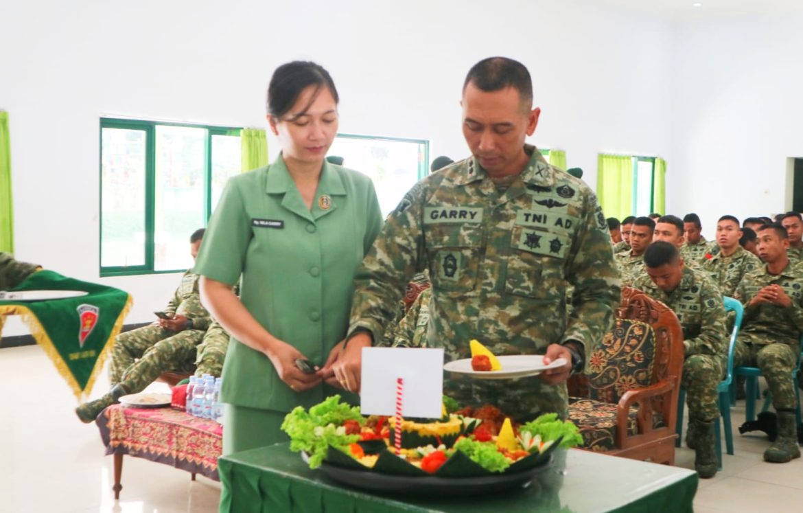Potong Tumpeng, Wujud Syukur Prajurit Yonarmed 1 Kostrad di HUT ke-63 Menarmed 2 Kostrad