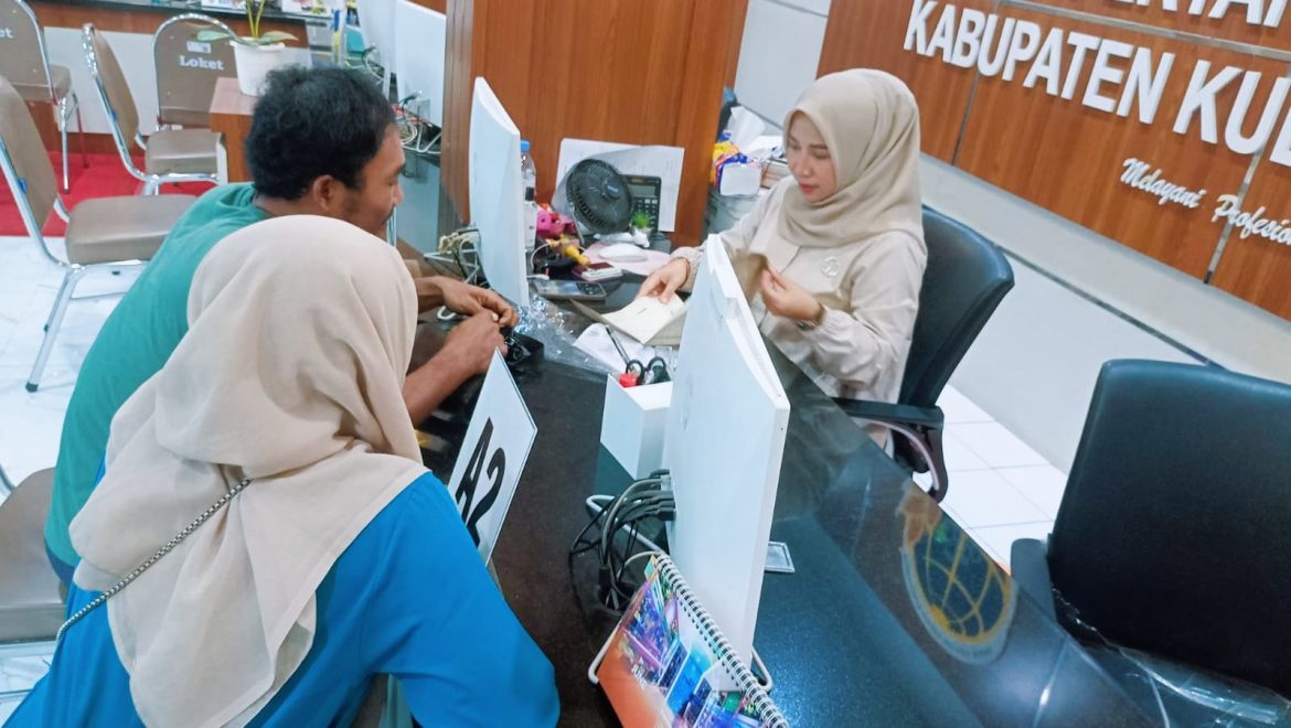 Tetap semangat dan Melayani di Hari Sabtu, Kantor Pertanahan Kabupaten Kudus Hadir dalam Program Pelataran