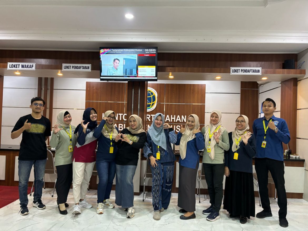 Optimalkan Kinerja Harian, Petugas Front Office Kantah kab. Kudus rutin laksanakan Briefing Pagi