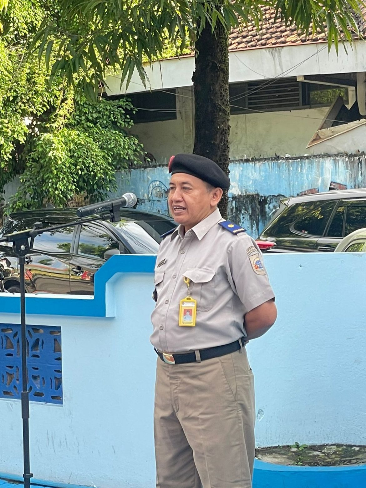 Kepala Seksi Penataan dan Pemberdayaan Pimpin Apel Pagi, Ingatkan kedisiplinan dan selalu layani masuyarakat sesuai SOP