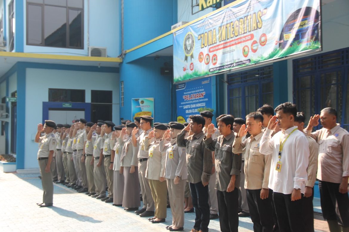 Apel Pagi Kantor Pertanahan Kabupaten Kudus, Pemimpin Apel Sampaikan Capaian dan Hasil Evaluasi Kinerja