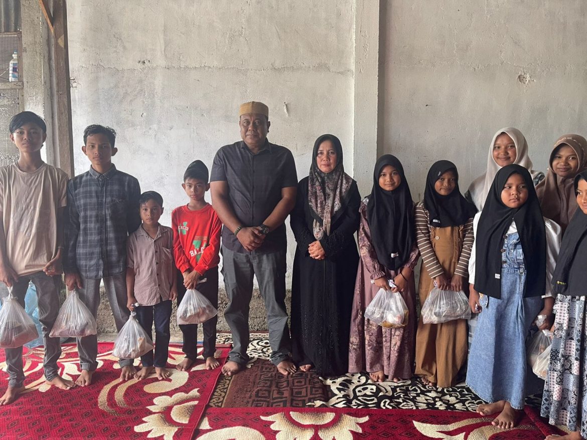 Kasat Reskrim Polres Nagan Raya Semarakkan Maulid Nabi, Berbagi Kebahagiaan Bersama Anak Yatim