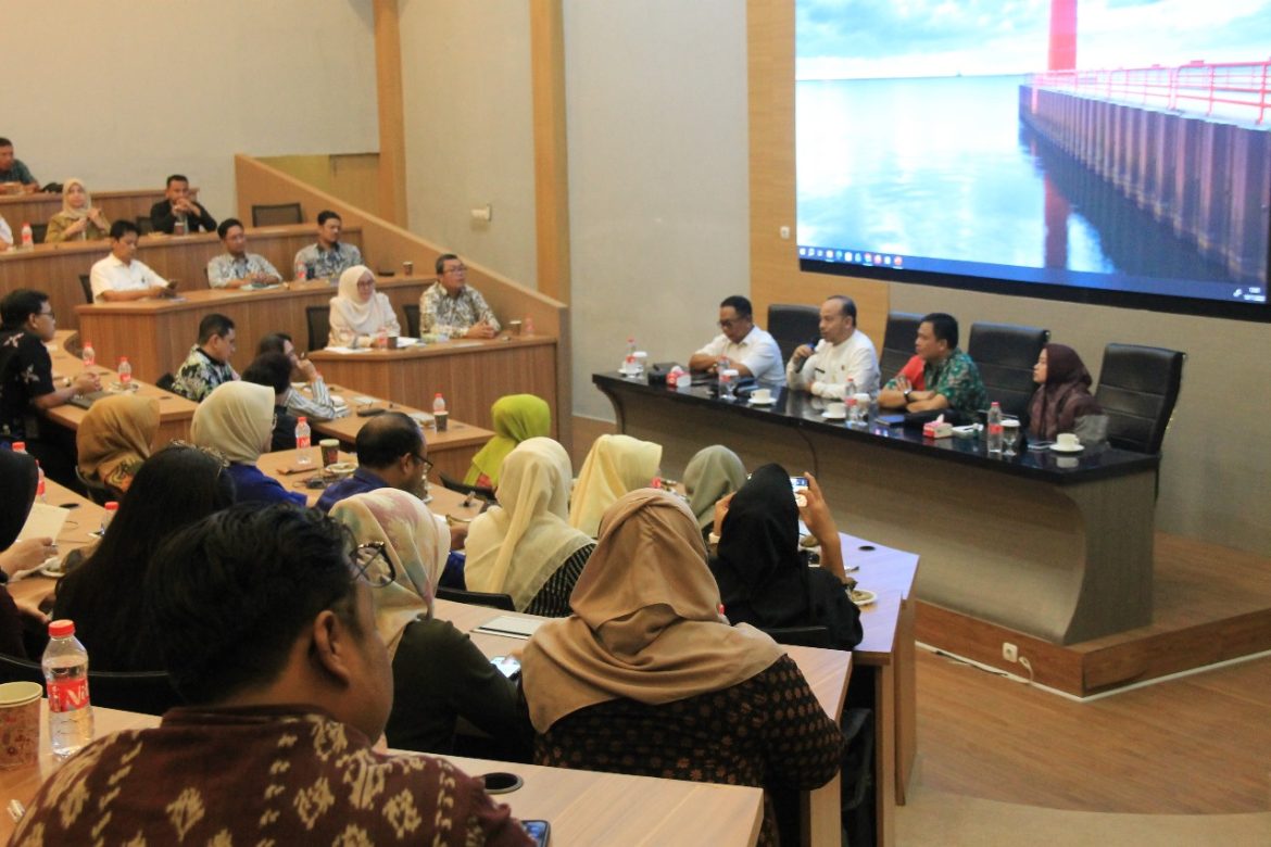 Kantor Pertanahan Kabupaten Kudus Gelar Sosialisasi Layanan Pertanahan bersama Perbankan dan PPAT