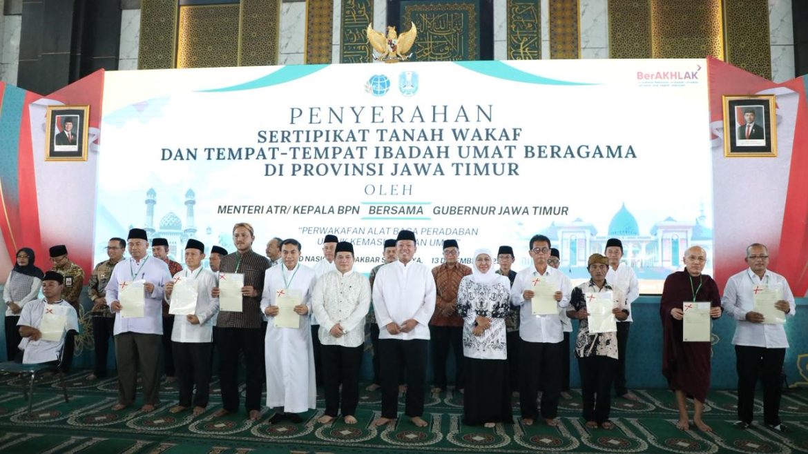 Serahkan 2.532 Sertipikat Tanah Wakaf dan Rumah Ibadah, Menteri Nusron Gagas Percepatan Sertipikasi melalui Kolaborasi