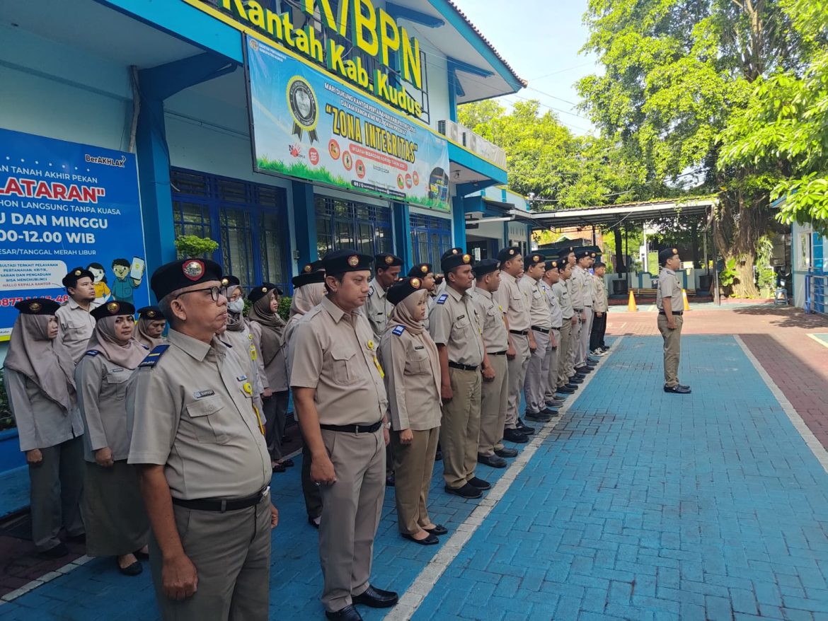Kantor Pertanahan Kabupaten Kudus Melaksanakan Apel