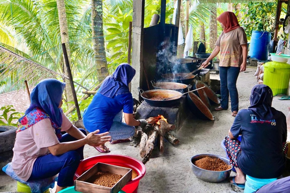 Buah Manis Kolaborasi Lintas Sektor, Reforma Agraria Sukses Antar Gula Semut Hargorejo Merambah Pasar Global Kabupaten