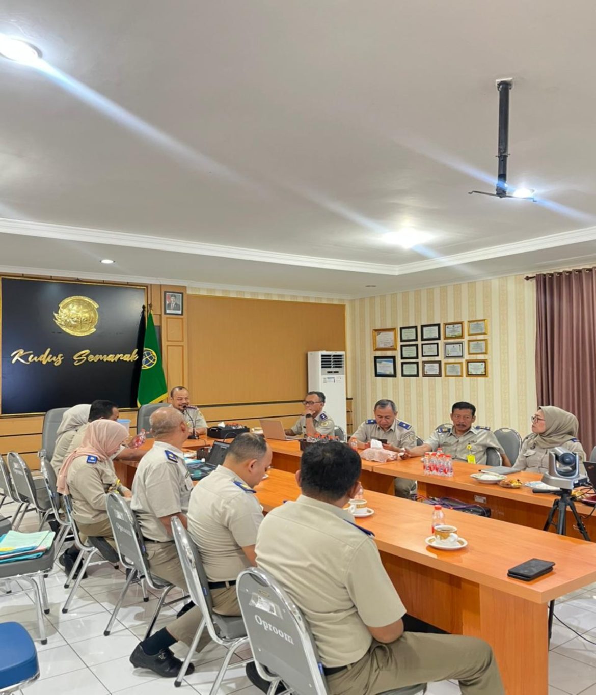 Coffee Morning Monitoring dan Evaluasi Kantor Pertanahan Kabupaten Kudus Bahas Capaian Kinerja dan Penyelesaian Tunggakan